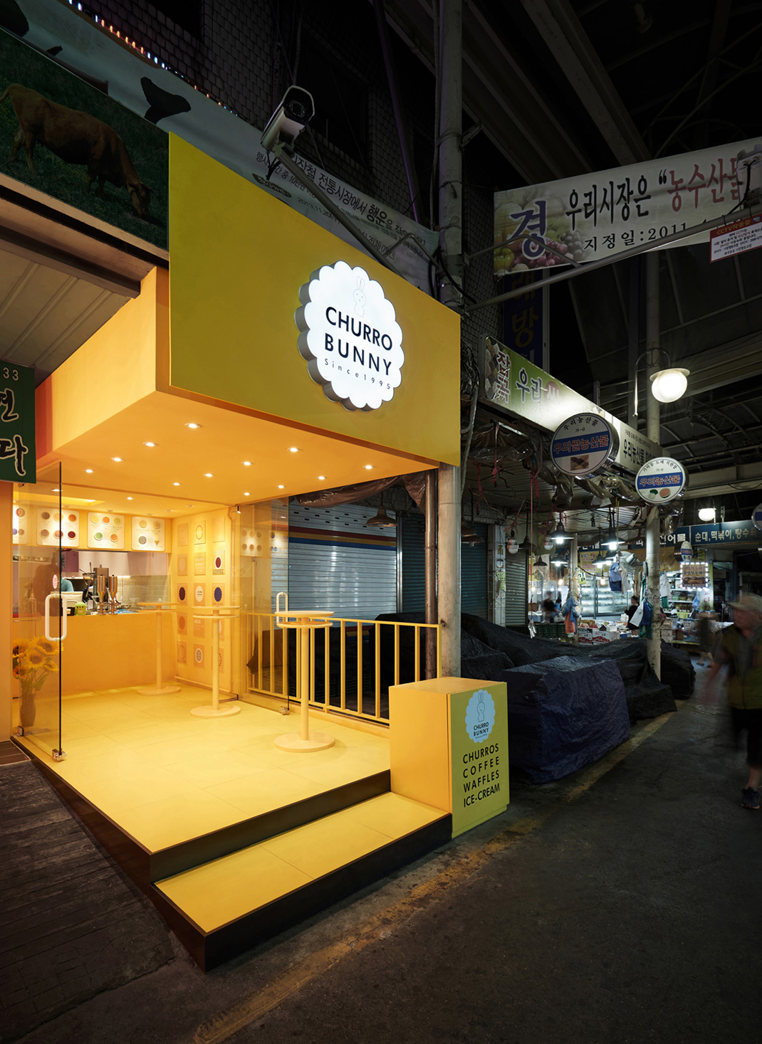 油条兔子Churros咖啡厅 韩国 首尔 面包店 巷子 街铺 餐厅LOGO VI设计 空间设计 视觉餐饮