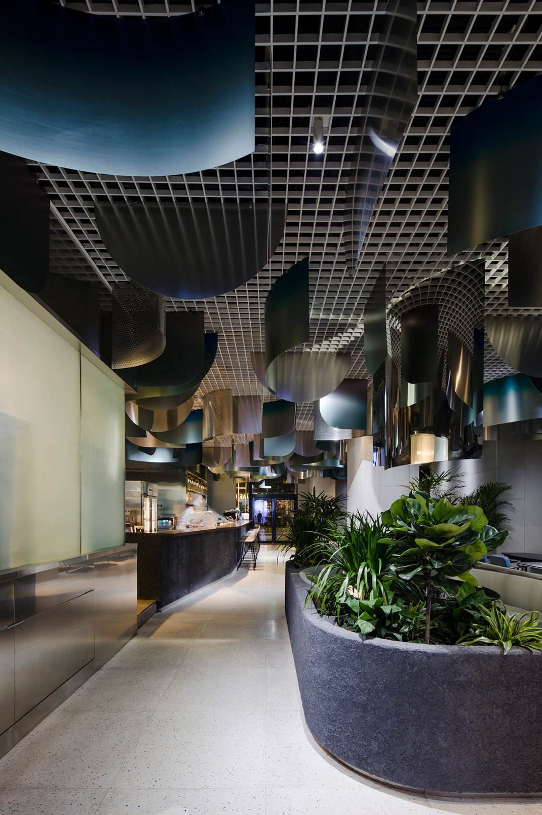 一家新餐厅和鸡尾酒吧 沈阳 酒吧 不锈钢 冲孔板 餐厅LOGO VI设计 空间设计 视觉餐饮