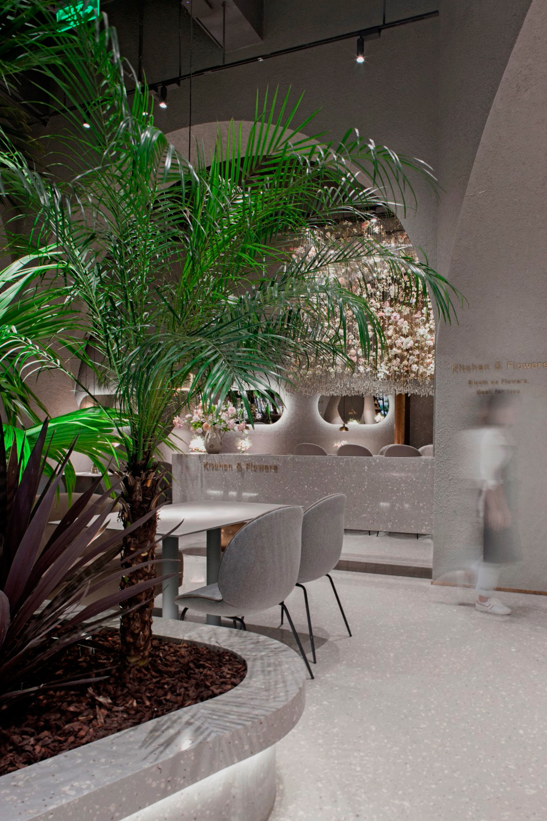 高颜值自然系餐厅，闹市中择一治愈之所 深圳 卓悦中心 绿植 自然 餐饮空间 logo设计 VI设计 空间设计 视觉餐饮