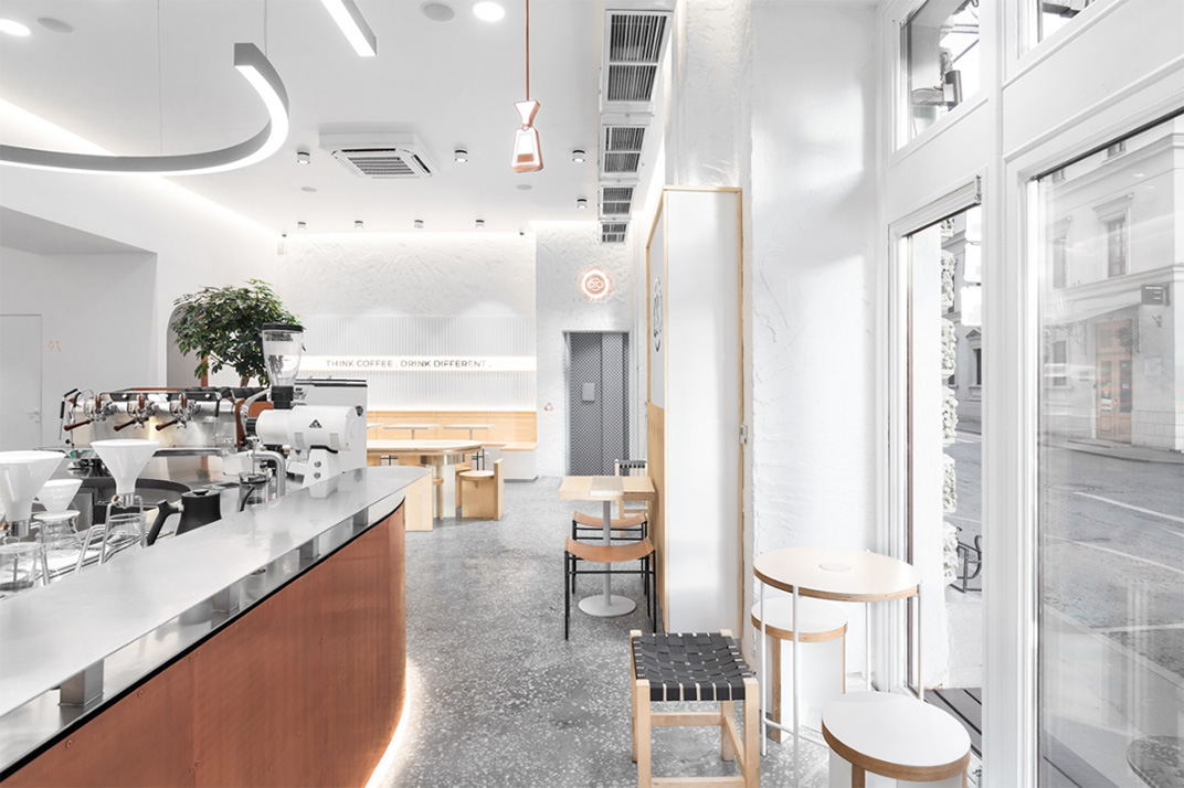 ABC咖啡烘焙机 俄罗斯 咖啡店 极简主义 白色 logo设计 vi设计 空间设计