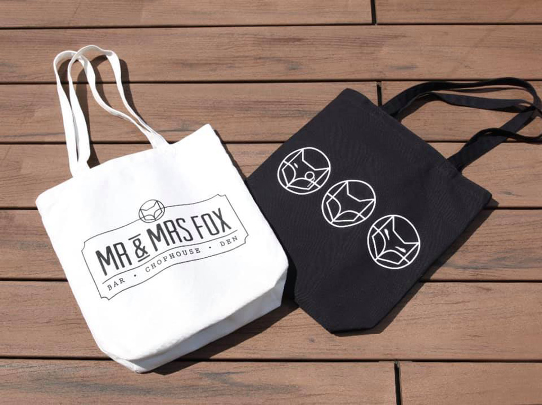 欧洲美食餐厅MR & MRS FOX 香港 插画设计 帆布袋 logo设计 vi设计 空间设计