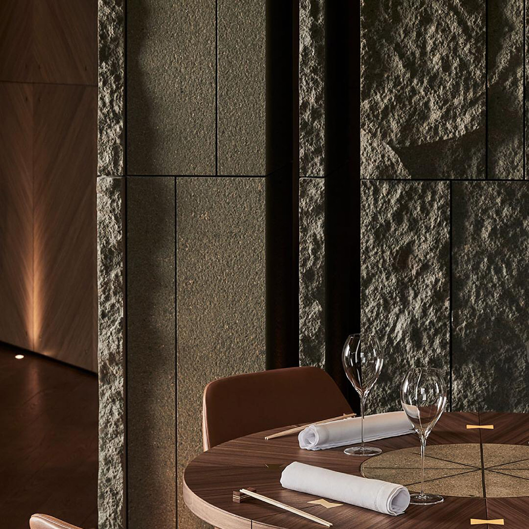 创意现代感餐厅AALTO - part of IYO 意大利 米兰 现代 不锈钢 商务 备餐柜 logo设计 vi设计 空间设计
