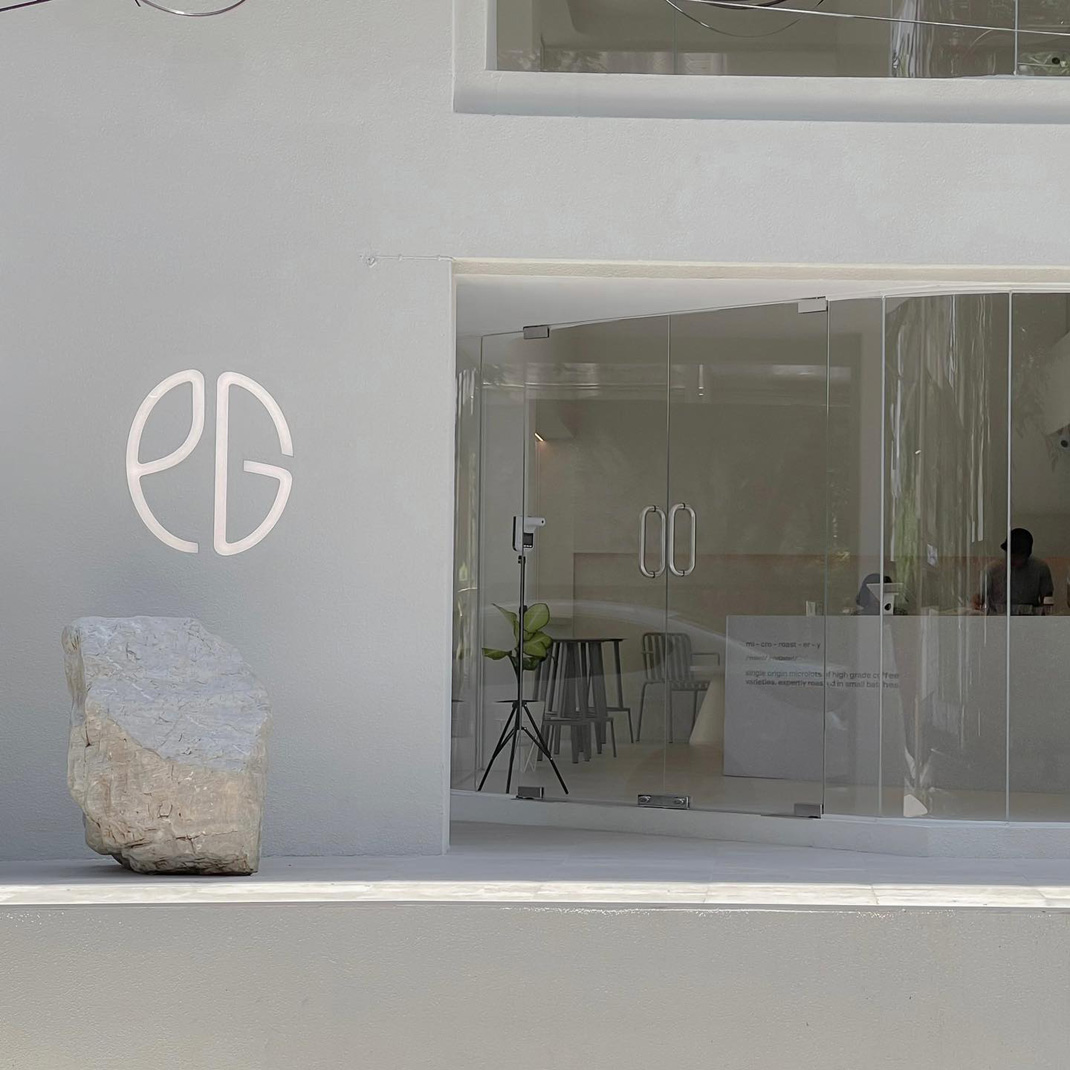 咖啡馆PAGA microroastery 泰国 咖啡店 字体设计 白色空间 logo设计 vi设计 空间设计