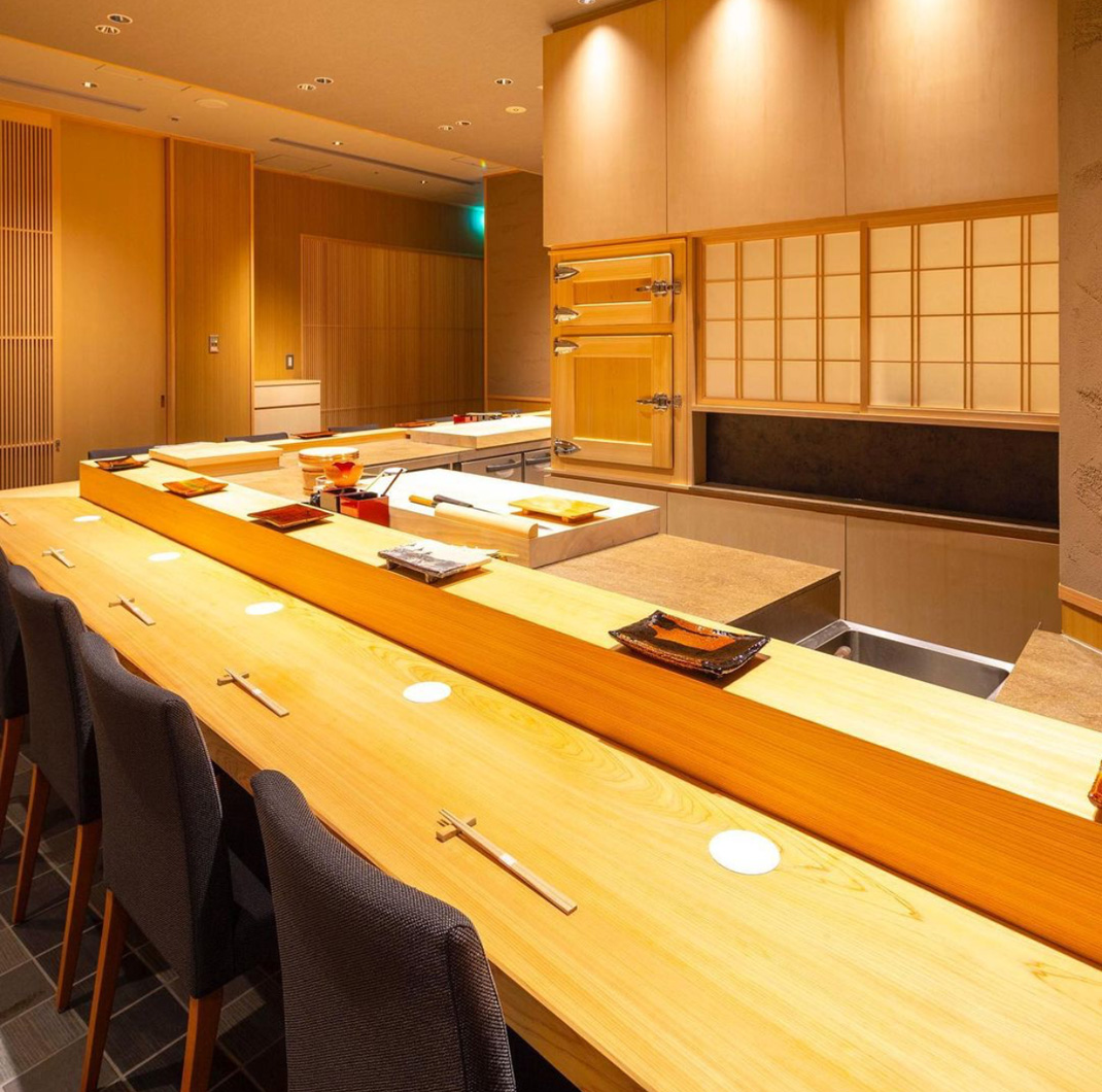 六本木日本料理餐厅 香港 日本料理 logo设计 vi设计 空间设计