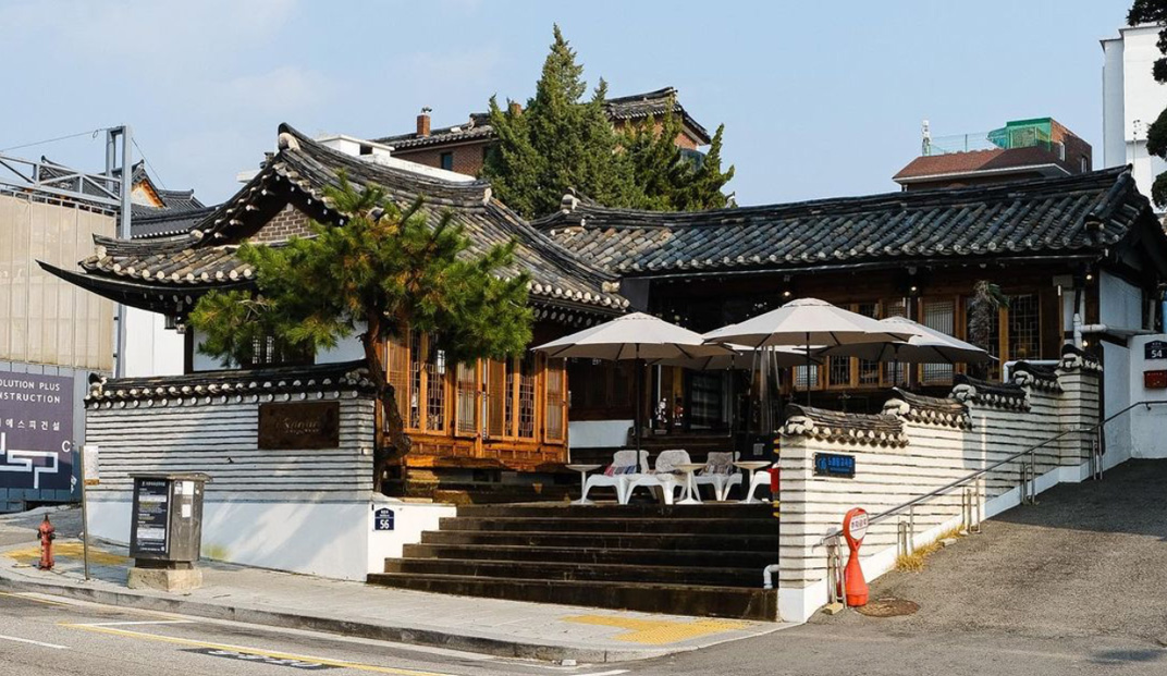 古建筑里的餐厅，韩国