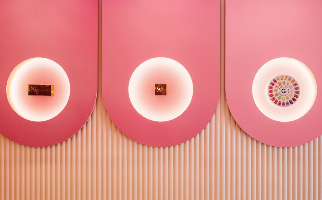 甜品餐厅Point G 乌克兰 甜品店 粉色 波浪板 logo设计 vi设计 空间设计