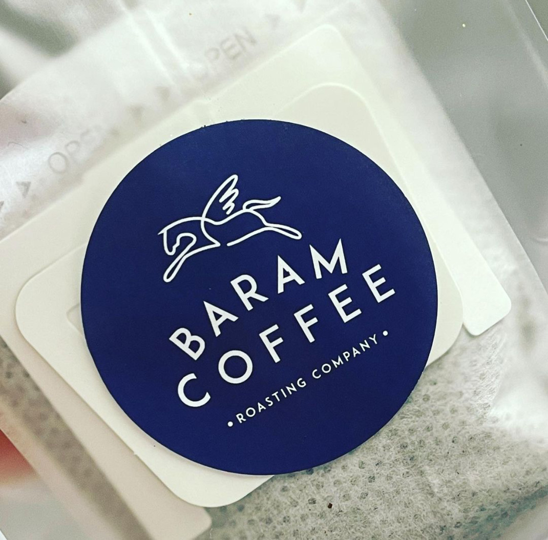 咖啡店BARAM COFFEE 韩国 咖啡店 插图设计 包装设计 装置设计 logo设计 vi设计 空间设计