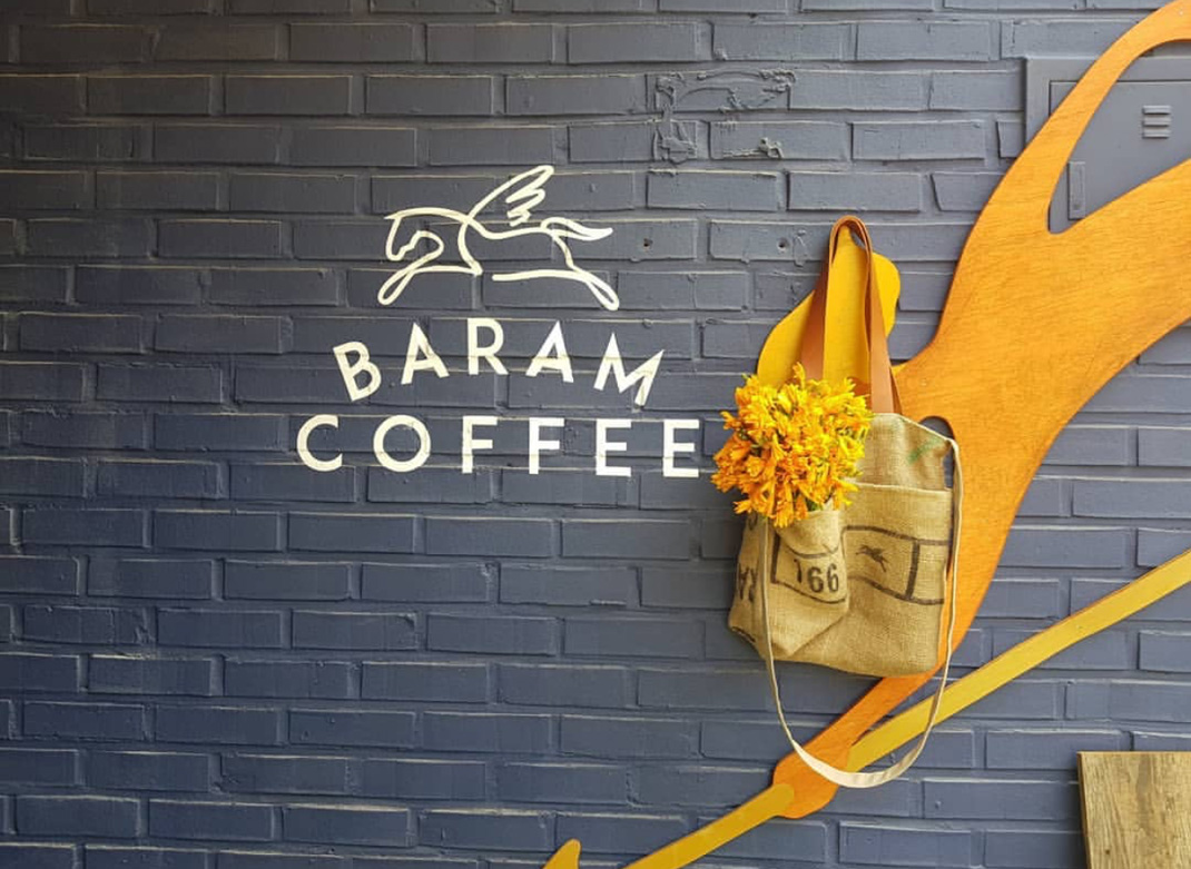 咖啡店BARAM COFFEE 韩国 咖啡店 插图设计 包装设计 装置设计 logo设计 vi设计 空间设计