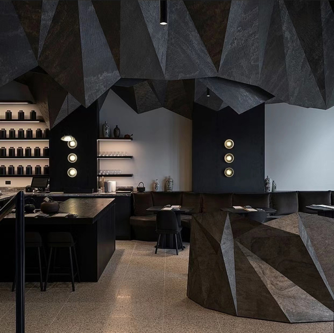 黑色调酒吧空间Yugen Tea Bar 澳大利亚 墨尔本 酒吧 黑色 三角形 水磨石 logo设计 vi设计 空间设计