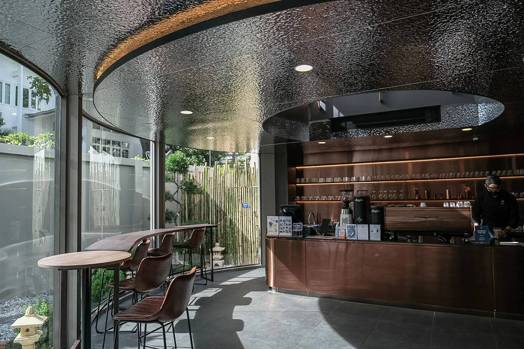 现代日式装修风格咖啡馆HARIO CAFE Bangkok 泰国 曼谷 咖啡馆 镜面不锈钢 圆形 logo设计 vi设计 空间设计