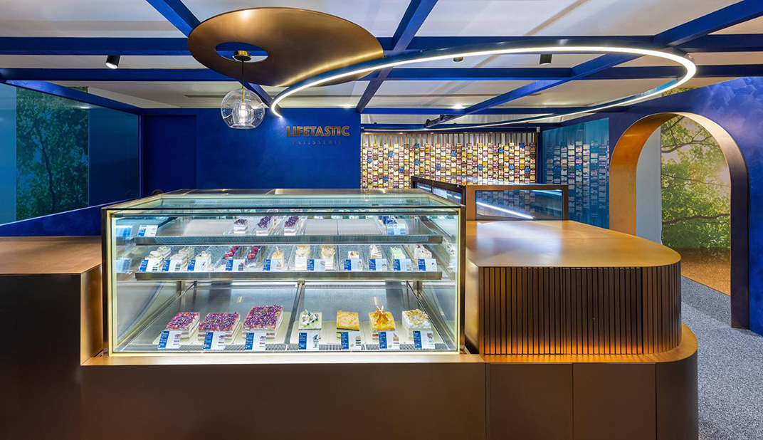 甜品店LIFETASTIC Hong Kong 香港 上海 中环 甜品店 蓝色 黄铜 logo设计 vi设计 空间设计