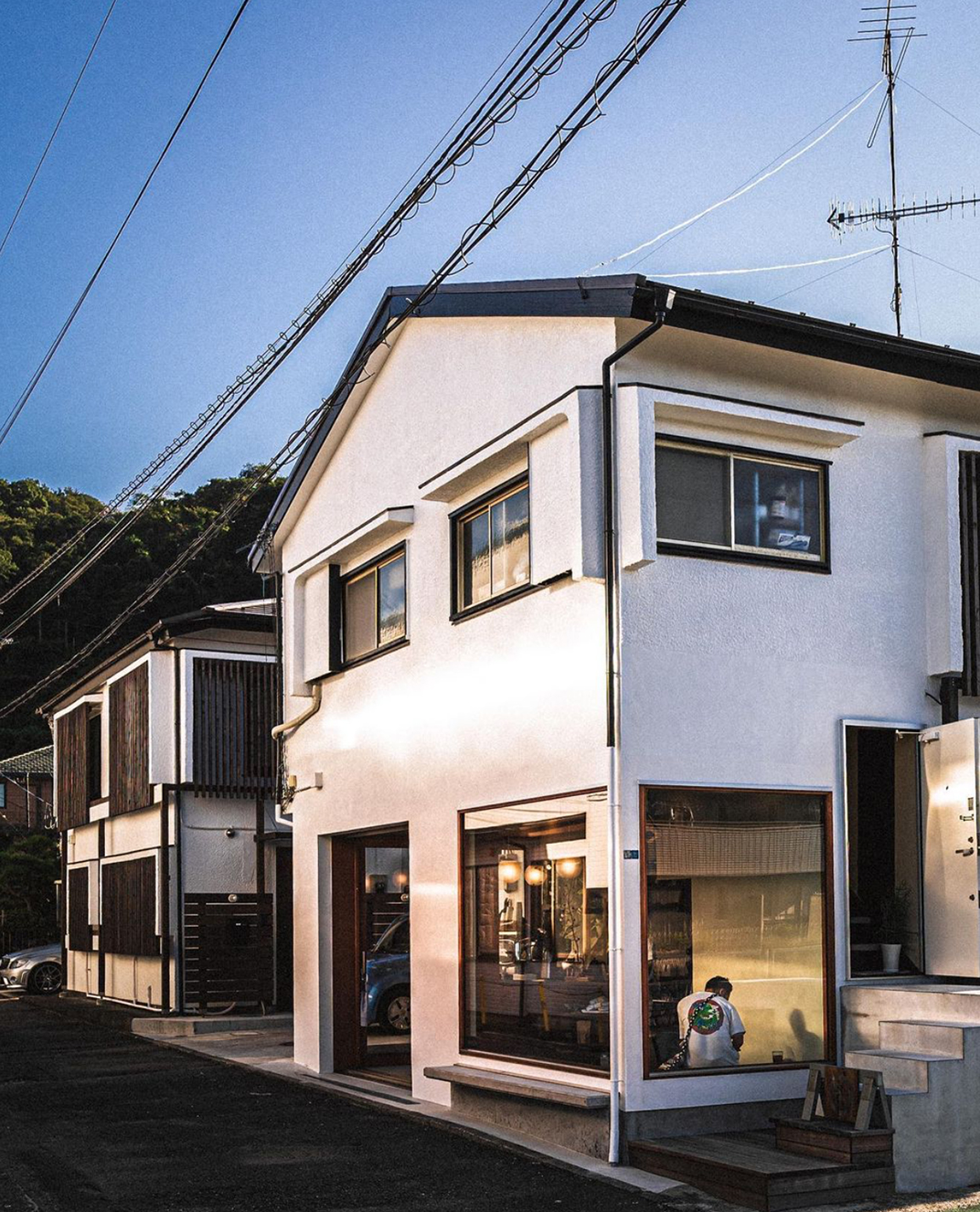 有点斯卡帕元素的咖啡店 日本 成都 咖啡店 木色 石材 logo设计 vi设计 空间设计
