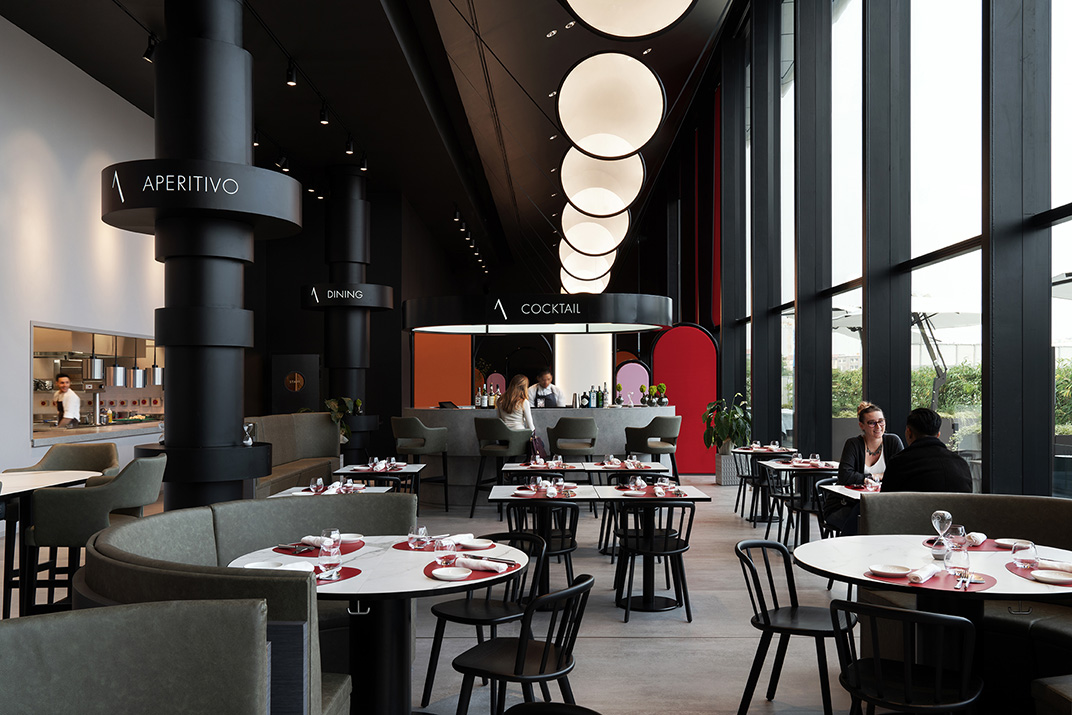轻食餐厅空间设计 novembre 视觉餐饮 全球餐饮研究所 vi设计 空间设计 深圳 武汉 杭州 广州 上海 北京