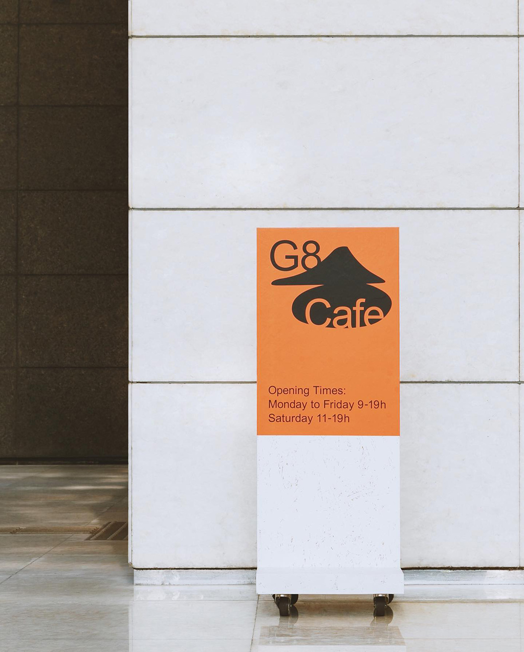 日本画廊里的咖啡馆CAFE G8 川上惠莉子 餐厅LOGO VI空间设计 全球餐饮研究所 视觉餐饮 深圳 武汉 杭州 上海 广州 北京
