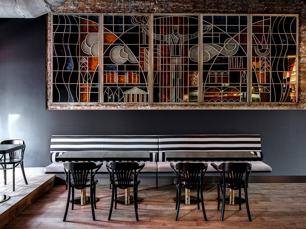 1930年代房屋中的酒吧 酒吧 旧房改造 复古 融合 logo设计 餐厅LOGO VI设计 空间设计 视觉餐饮