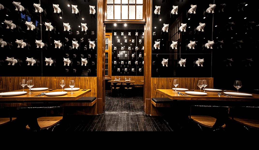 猪图形在餐厅中的展示应用 墨西哥 动物 猪 阵列 餐饮参考  logo设计 VI设计 空间设计 视觉餐饮