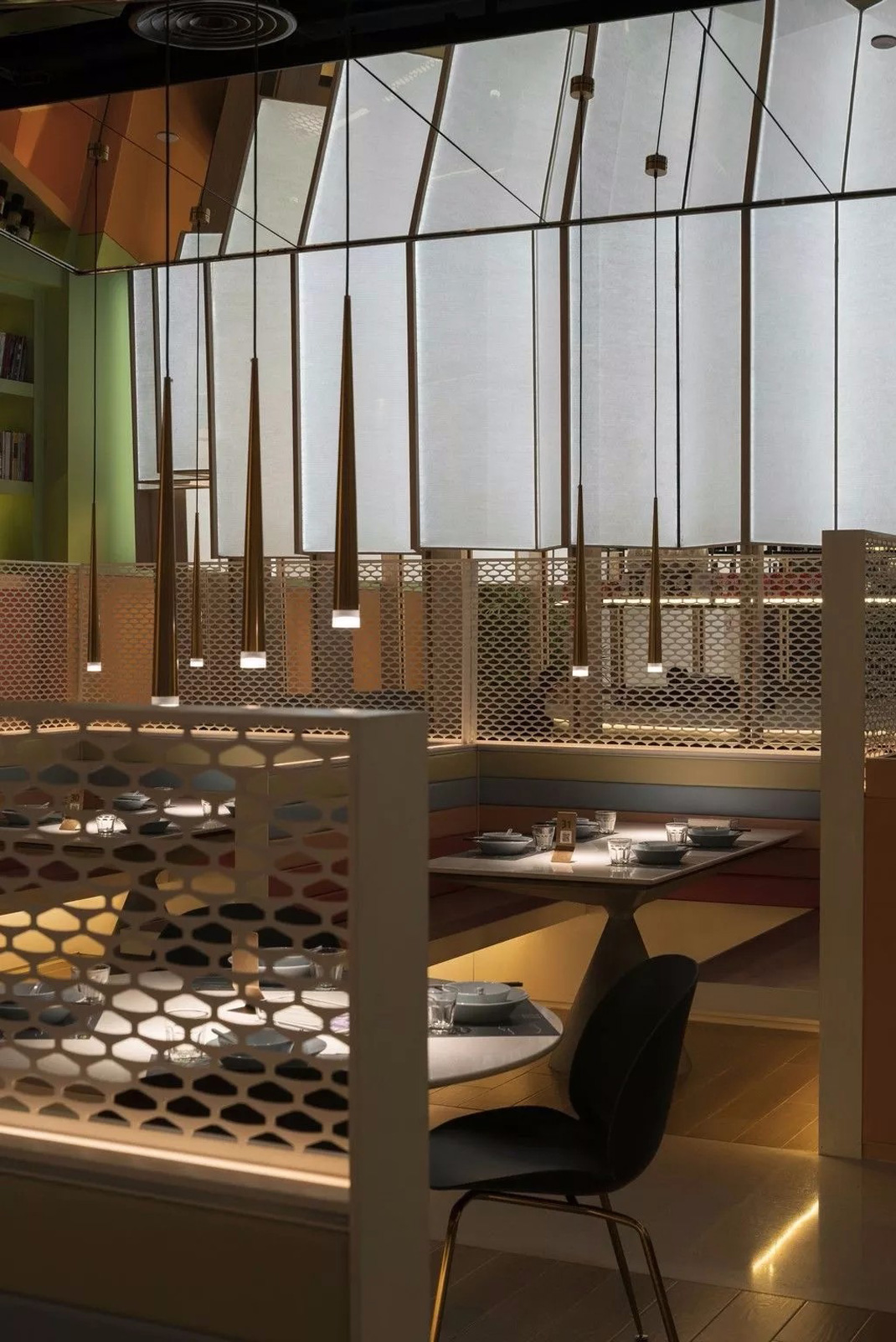 亲橙里外婆家与炉鱼 杭州 主题餐厅 餐饮空间 烤鱼 装置 logo设计 VI设计 空间设计 视觉餐饮