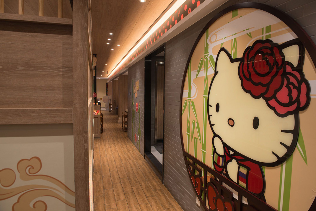 HELLOKITTY一锅鲜 上海 上海 HELLOKITTY 主题餐厅 插画 吉祥物  logo设计 vi设计 空间设计