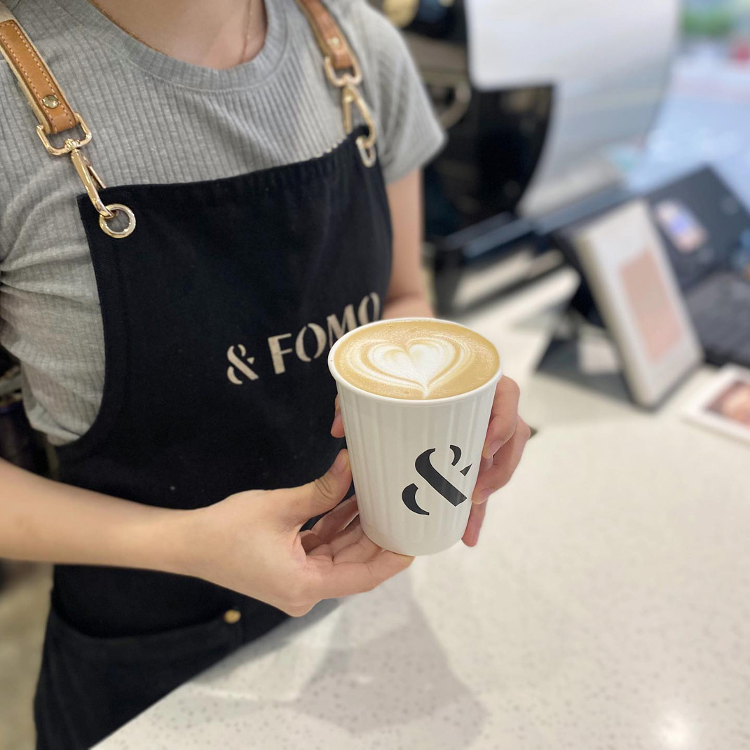 FOMO COFFEE咖啡馆 台湾 台北 咖啡店 字母 符号 包装 店招设计 logo设计 vi设计 空间设计