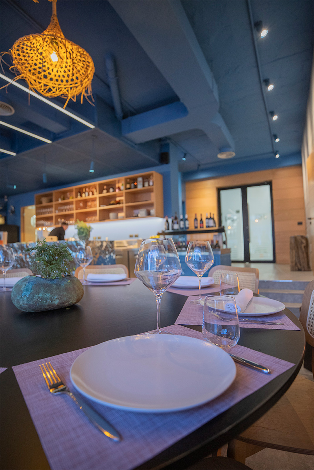 餐厅DETIJON，阿尔巴尼亚共和国 连锁餐厅 蓝色 海滩 手工 logo设计 vi设计 空间设计