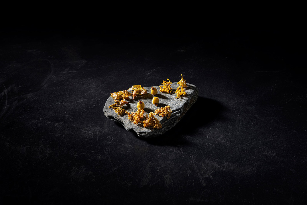 创意法国菜Florilège 2020 亚洲最佳餐厅 东京 法餐 腐蚀板 绿植 logo设计 vi设计 空间设计