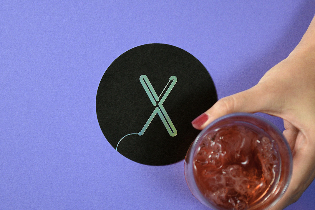 肉汤X棒&小酒馆 新加坡 酒吧 菜单 插图 现代 符号 logo设计 vi设计 空间设计
