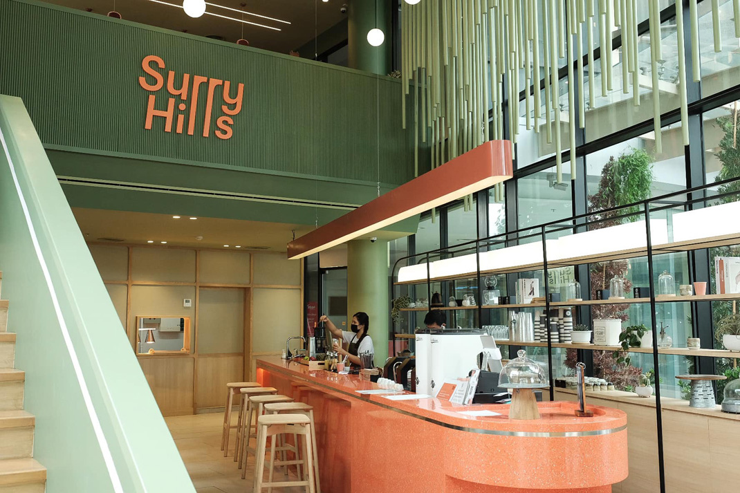 绿色咖啡厅Surry Hills Bkk 泰国 曼谷 咖啡馆 绿色 吊顶 logo设计 vi设计 空间设计