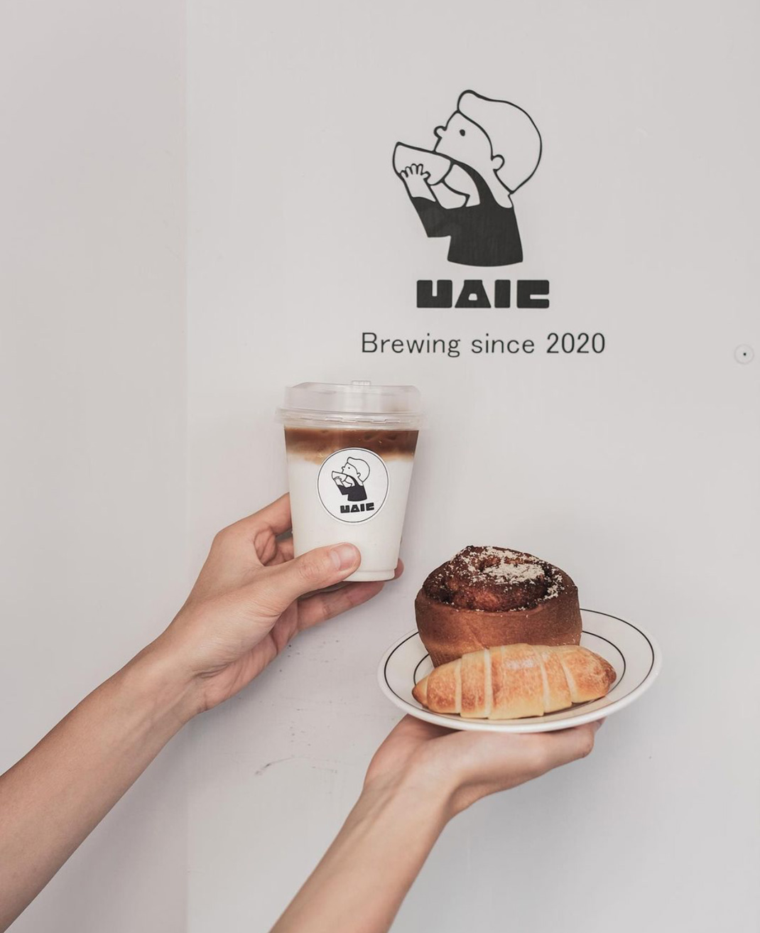 咖啡店Half Coffee 台湾 咖啡店 插画设计 人物插画 logo设计 vi设计 空间设计