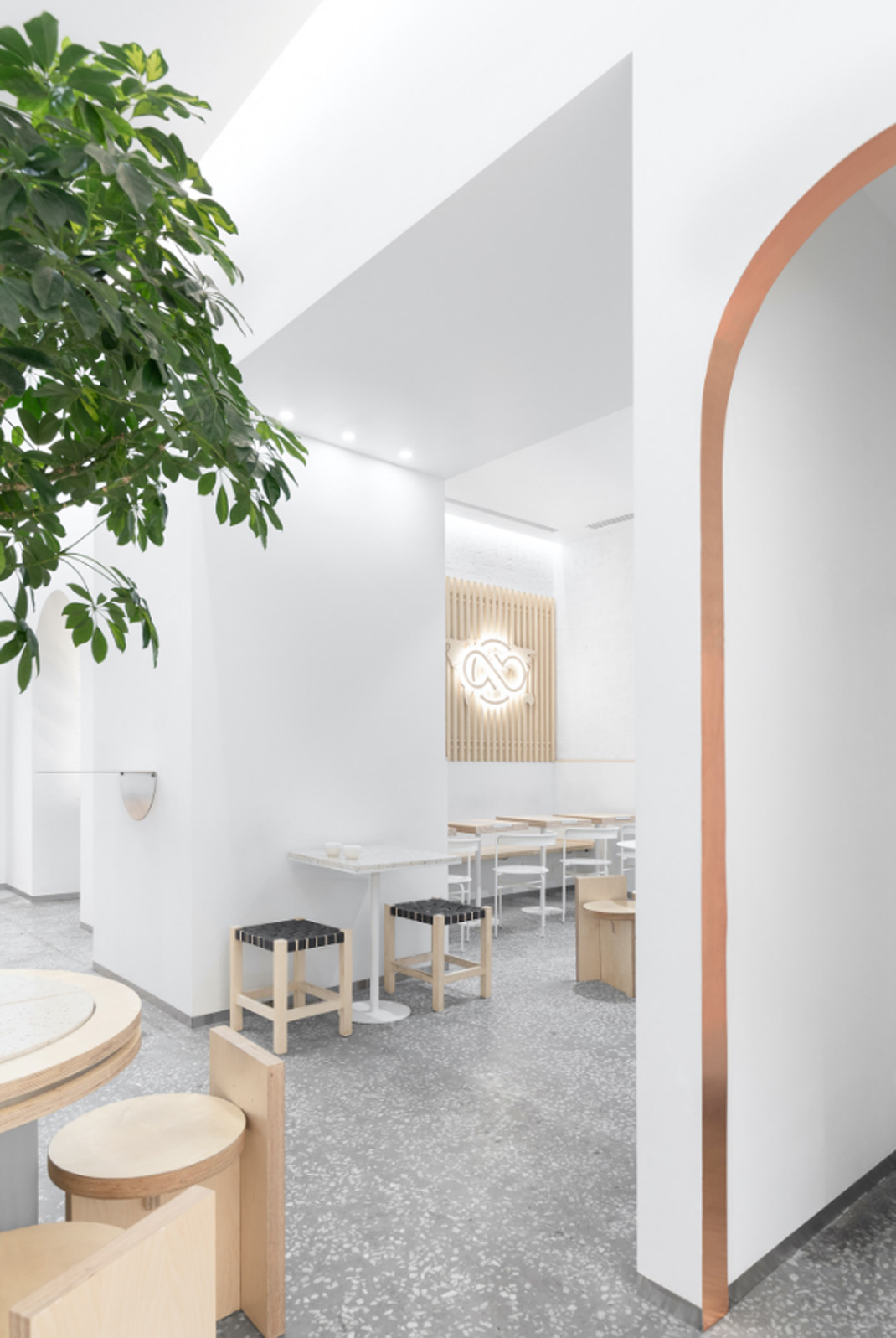 ABC咖啡烘焙机 俄罗斯 咖啡店 极简主义 日本设计 白色 logo设计 vi设计 空间设计
