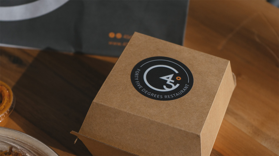 45度餐厅 卡塔尔 数字设计 字体设计 包装设计 菜单设计 logo设计 vi设计 空间设计