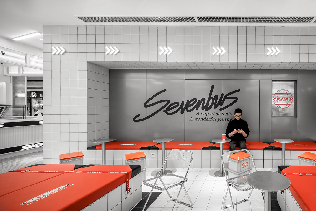 甜品店SEVENBUS 长沙 甜品店 人造石 不锈钢 涂料 字体设计 潮店 logo设计 vi设计 空间设计