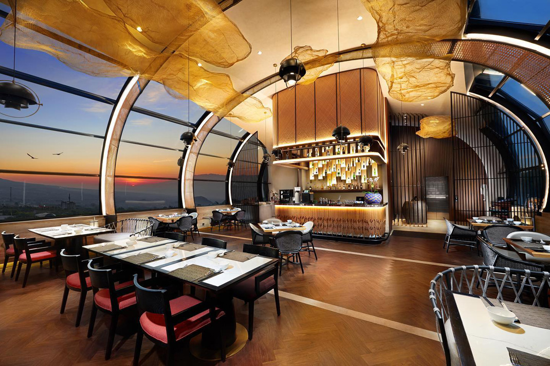 酒吧Skydome Lounge & Bar 印度 酒吧 弧形 阵列 楼顶 logo设计 vi设计 空间设计