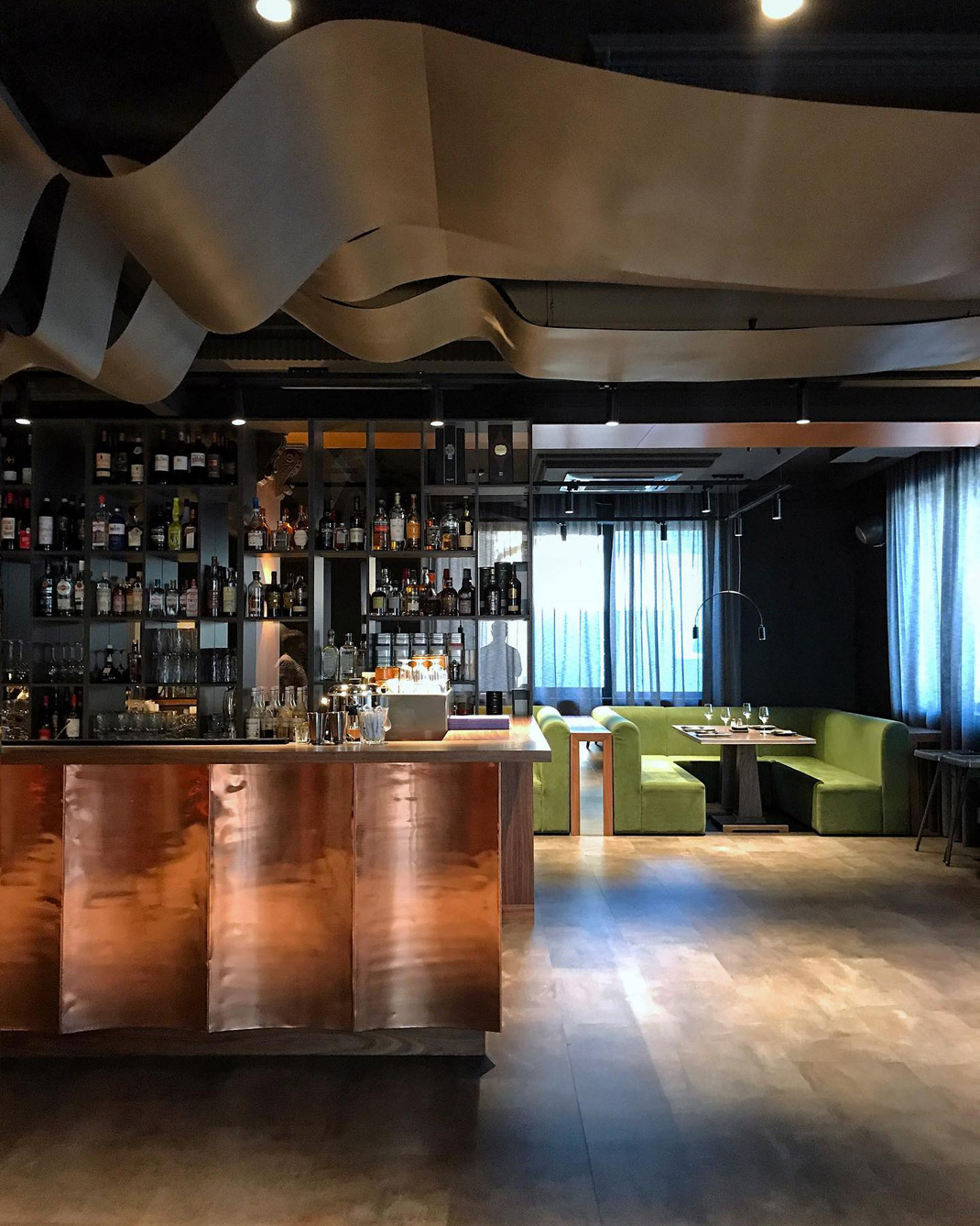 酒吧餐厅 俄罗斯 酒吧 木材 铜 石墨 logo设计 vi设计 空间设计