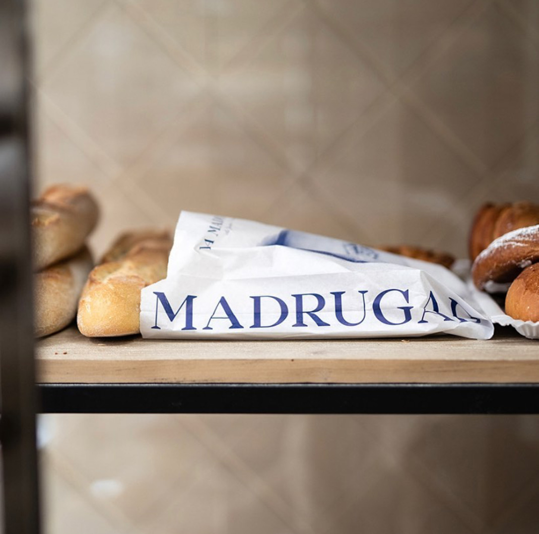 面包店La Madrugada 西班牙 面包店 插画设计 手绘设计 包装设计 logo设计 vi设计 空间设计