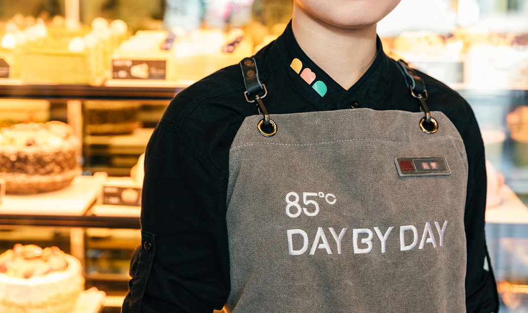 面包店85ºC Day by Day 台湾 面包店 吐司 字体设计 包装设计 logo设计 vi设计 空间设计