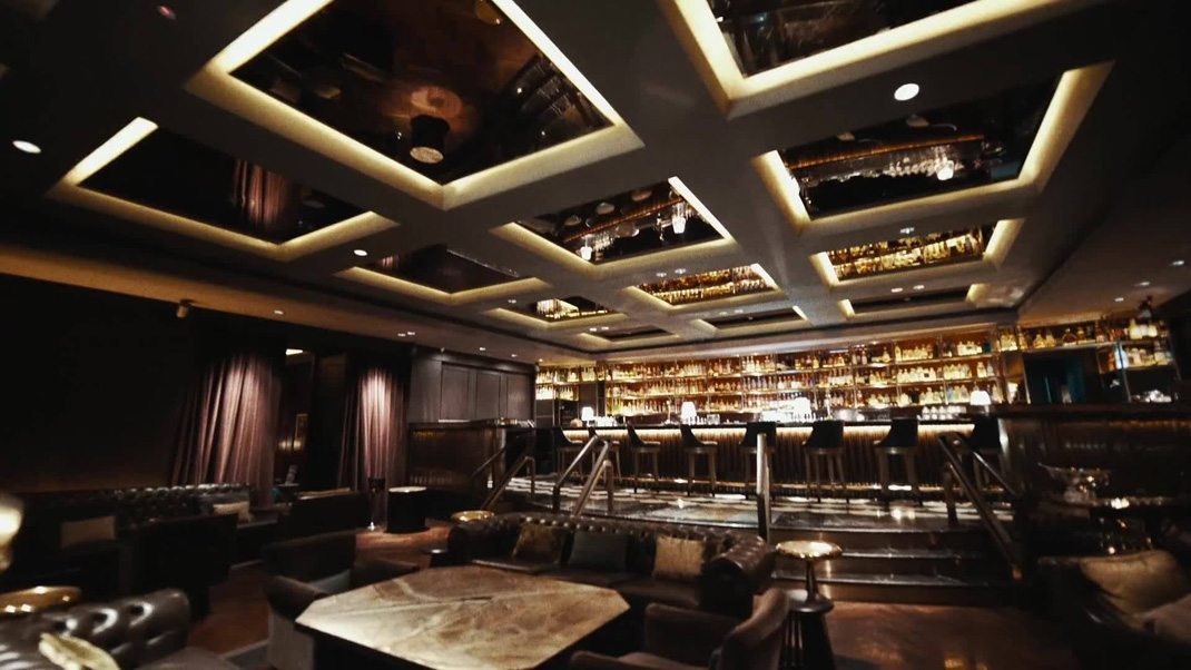 酒吧Manhattan Bar 新加坡 酒吧 字体设计 logo设计 vi设计 空间设计