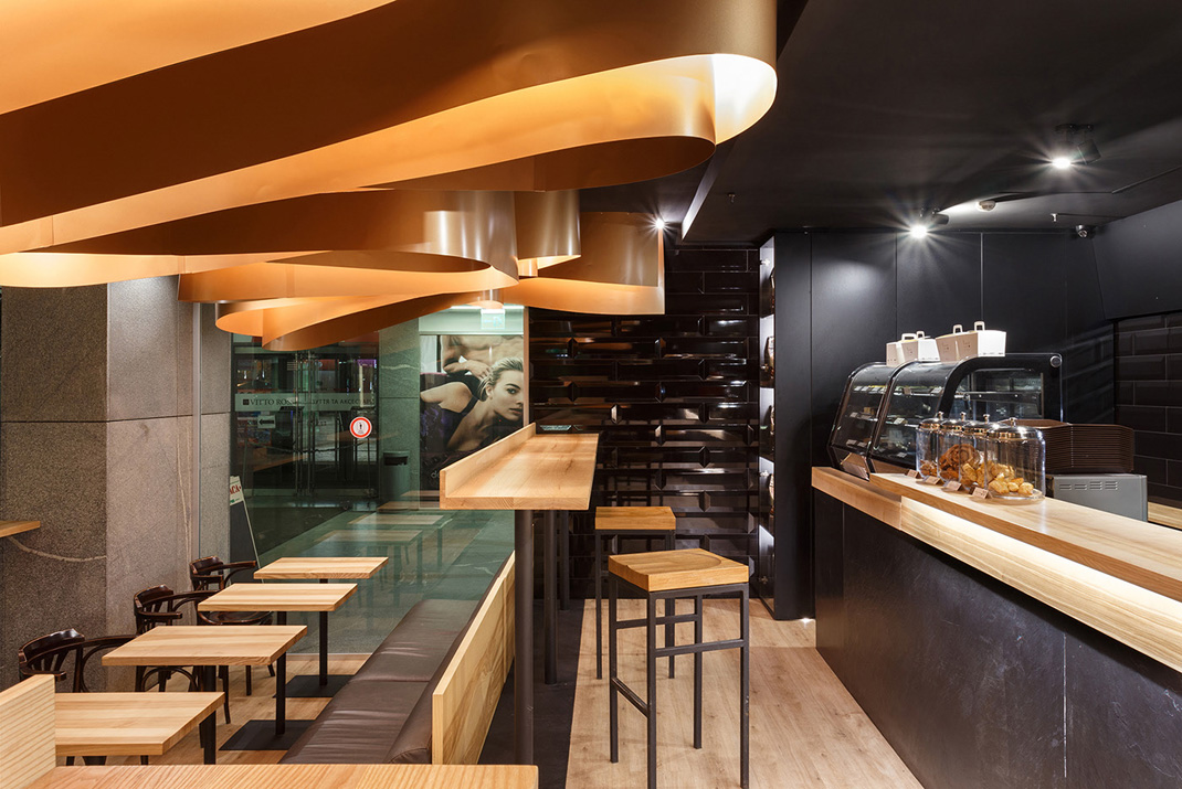 咖啡店Caffe Sarto Riale 乌克兰 咖啡店 金属 曲线 logo设计 vi设计 空间设计