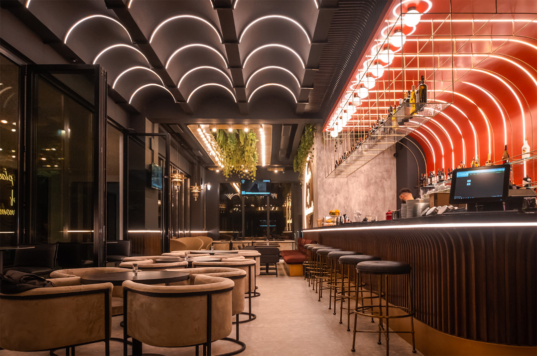 动量酒廊酒吧照明设计 阿尔巴尼亚 酒吧 灯条 弧形 logo设计 vi设计 空间设计