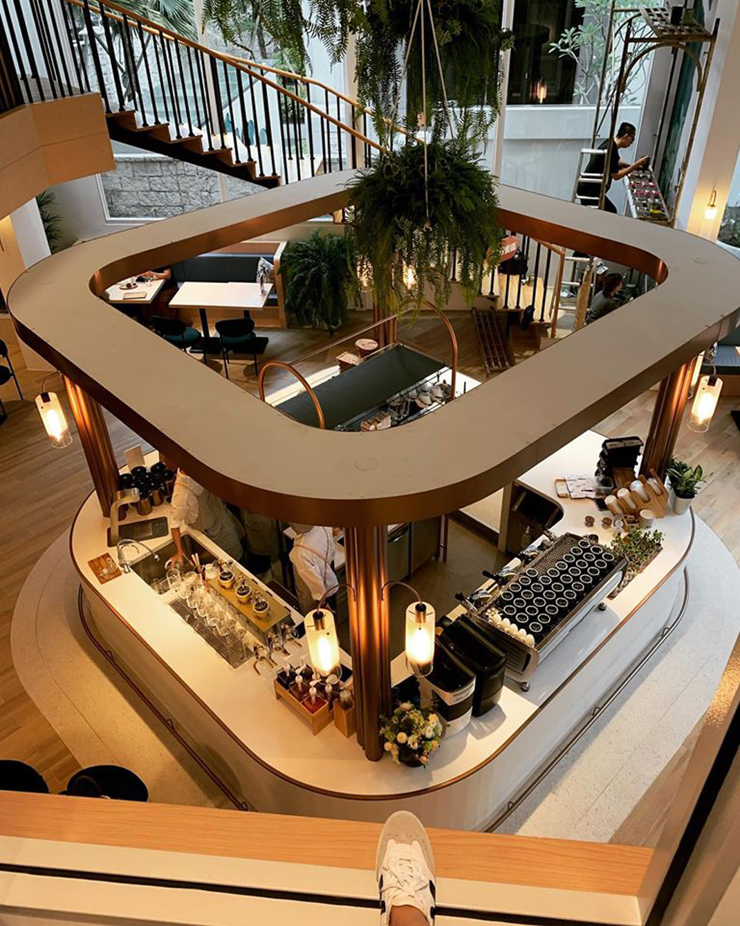 kafeD-咖啡滴 台湾 咖啡店 拱形 亚克力 图形设计 logo设计 vi设计 空间设计