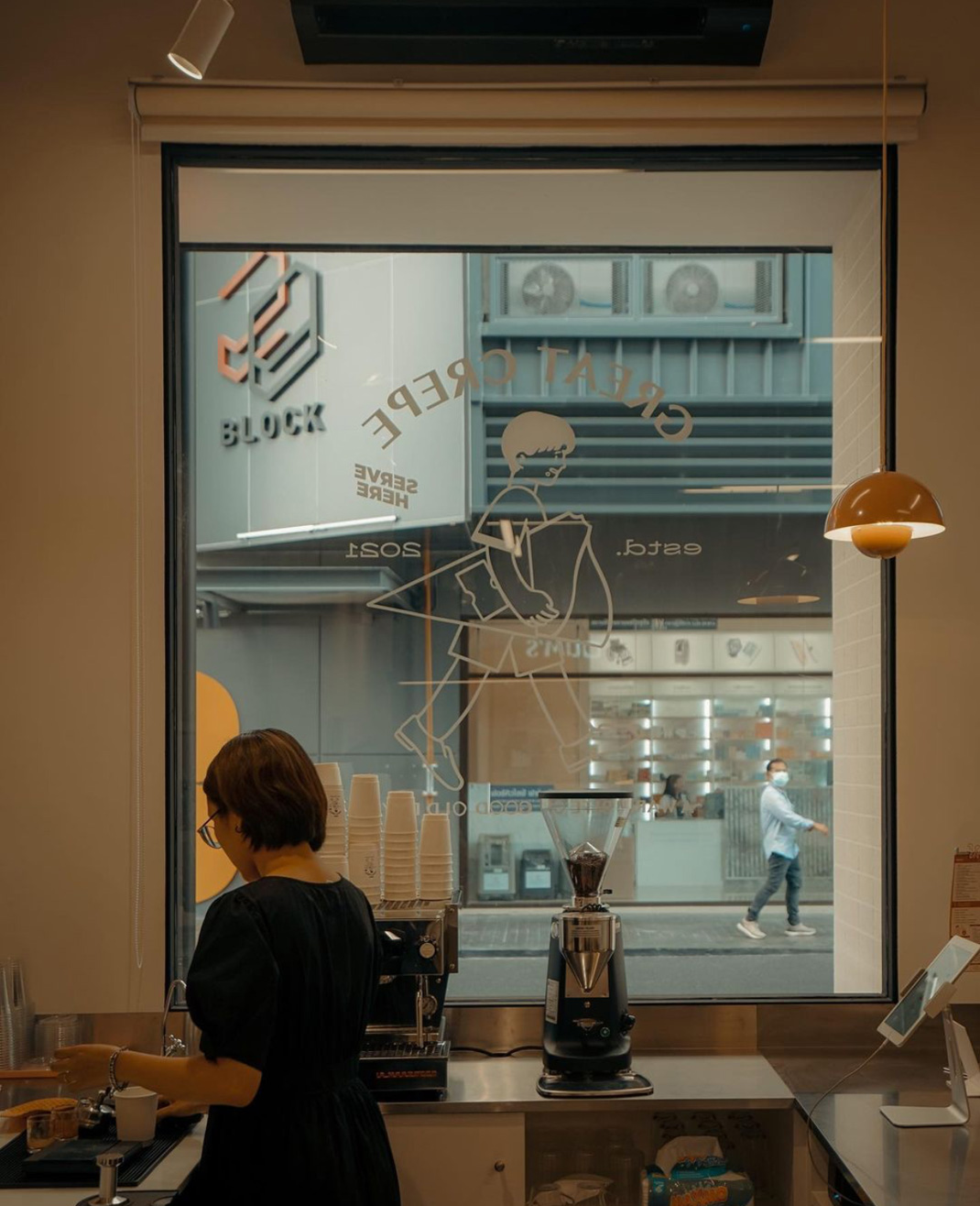 咖啡店Oum’s.great.crepe 泰国 咖啡店 插画设计 水磨石 logo设计 vi设计 空间设计