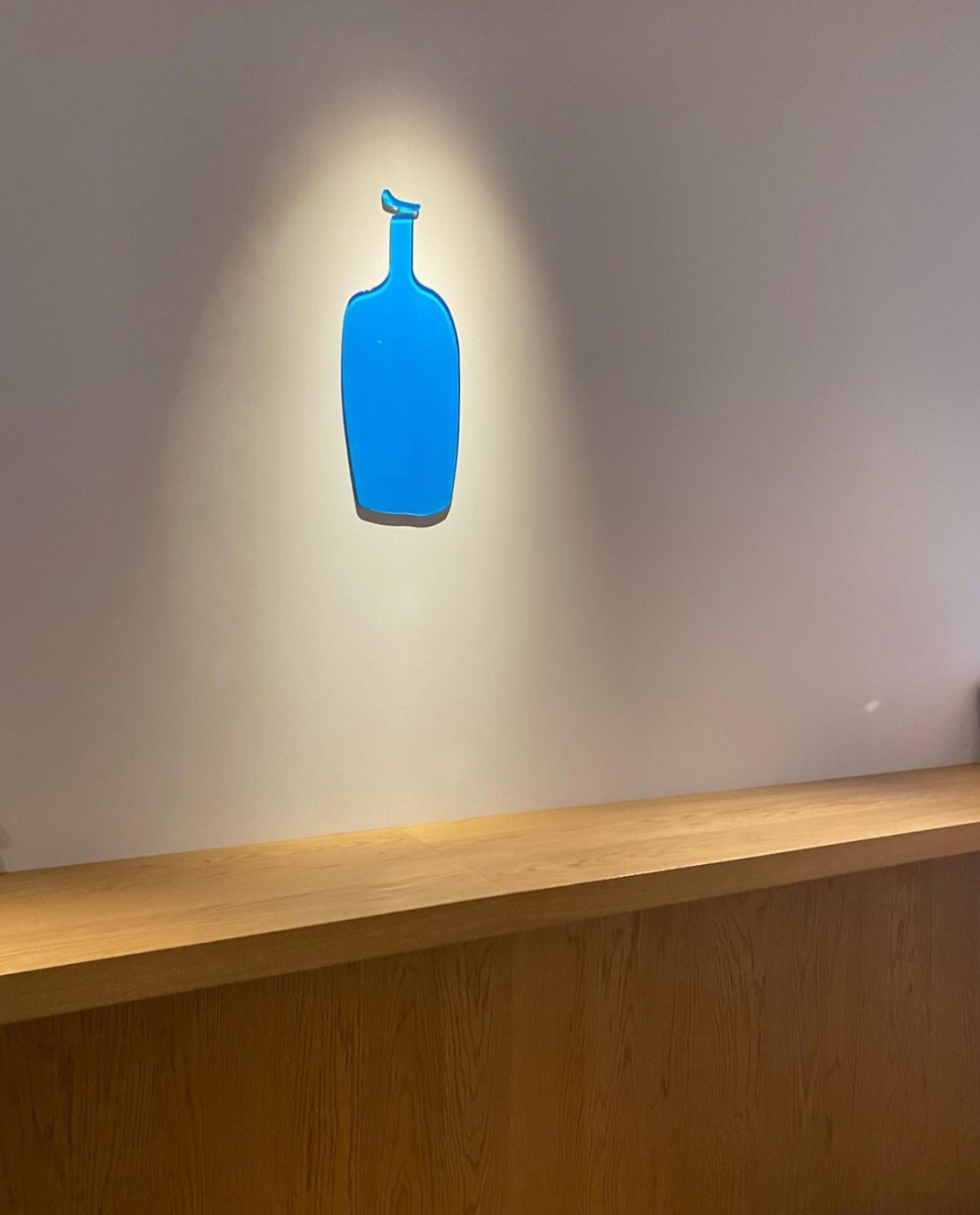 蓝瓶咖啡店Blue Bottle Coffee 日本 咖啡店 极简 包装设计 logo设计 vi设计 空间设计
