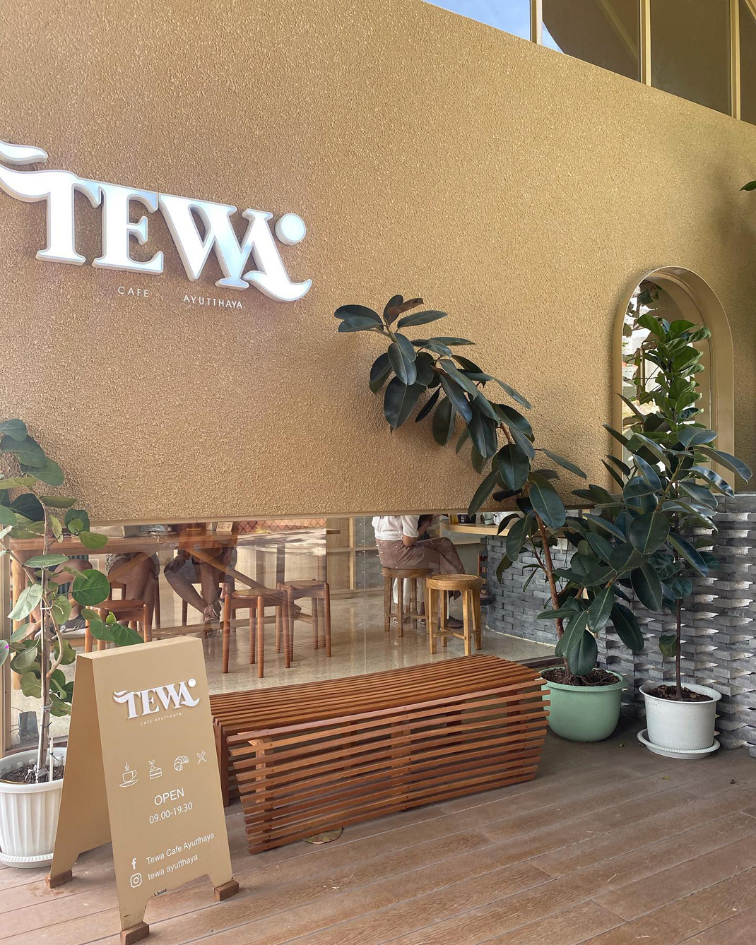 小餐厅Tewa Cafe Ayutthaya 泰国 咖啡店 独院 logo设计 vi设计 空间设计