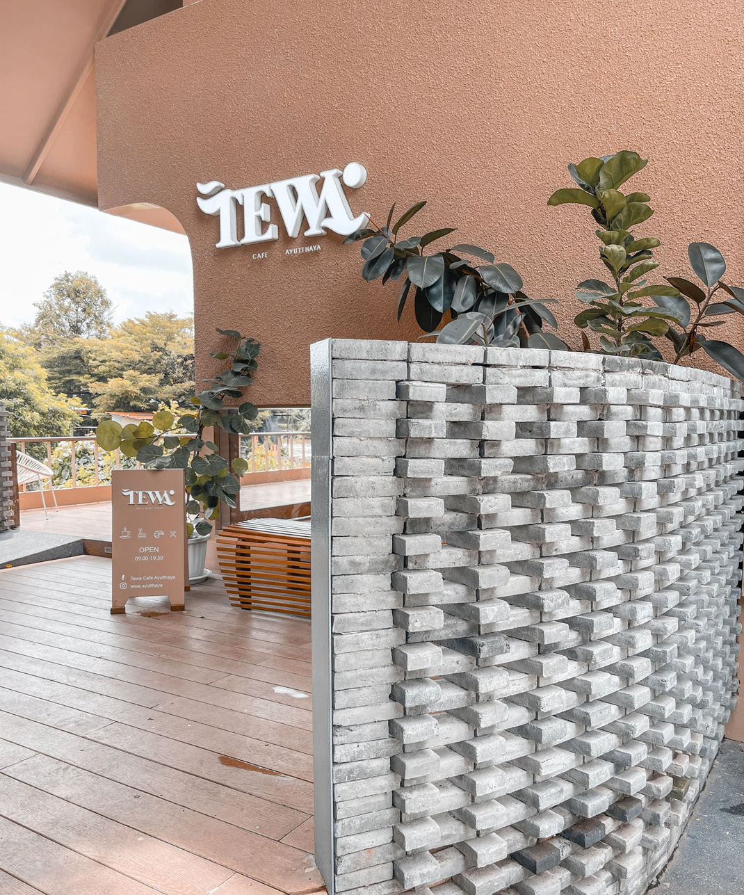 小餐厅Tewa Cafe Ayutthaya 泰国 咖啡店 独院 logo设计 vi设计 空间设计