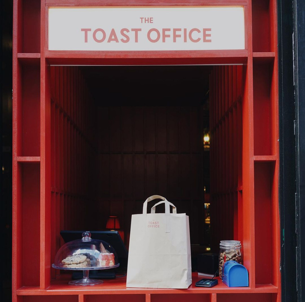 袖珍咖啡店TOAST OFFICE 英国 咖啡店 插画设计 袖珍店 logo设计 vi设计 空间设计