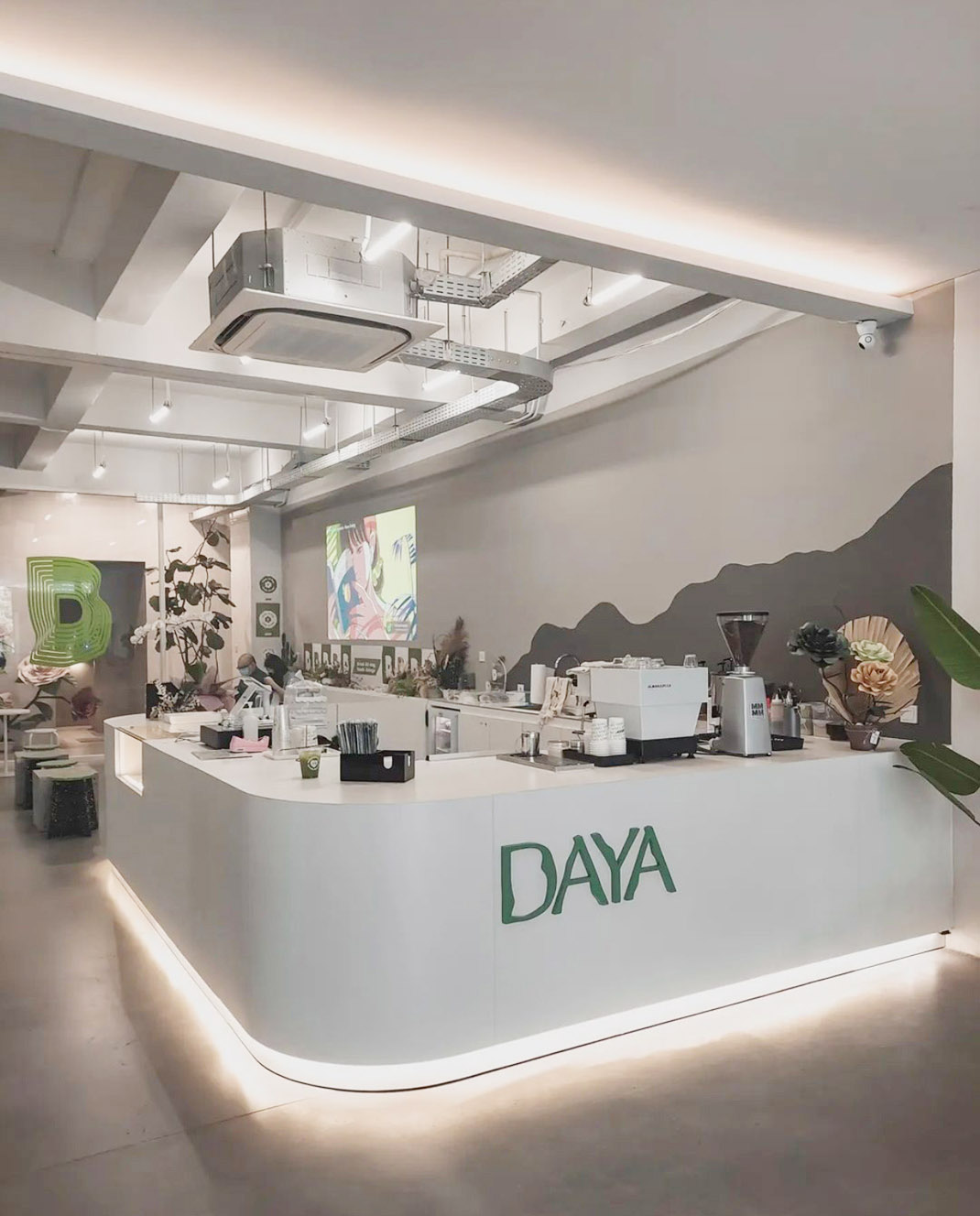 咖啡店Daya Coffee Club 印度尼西亚 咖啡店 白色 logo设计 vi设计 空间设计