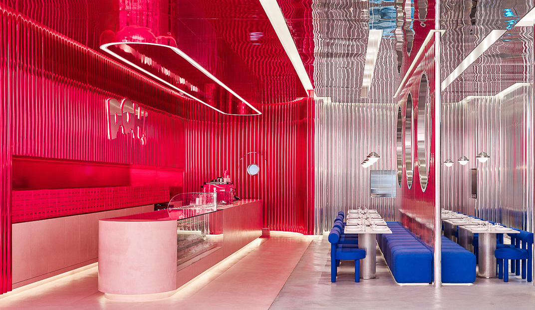 红色和蓝色调甜品店设计，科威特 | Designer by mmad Taqi