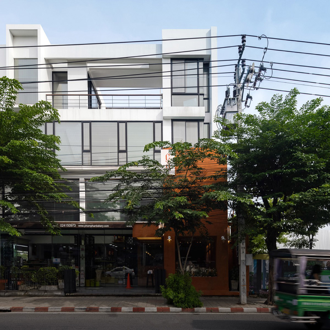 咖啡店chapter9cafe.bkk 泰国 咖啡店 红砖 天井 logo设计 vi设计 空间设计
