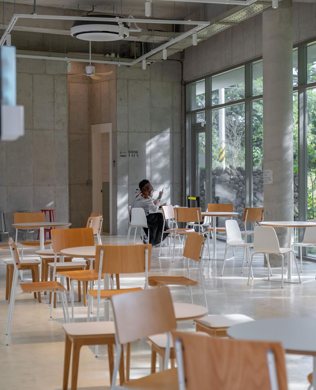 咖啡店ANDOR JEJU 韩国 咖啡店 简洁 logo设计 vi设计 空间设计