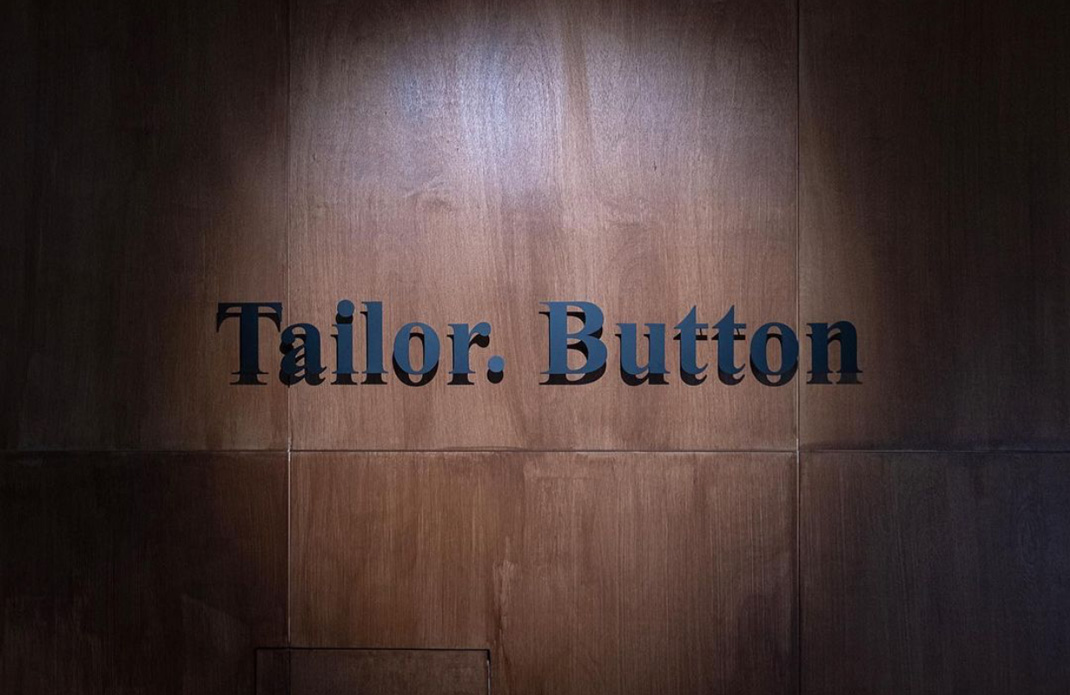 画廊咖啡馆tailor.button 韩国 咖啡馆 深木色 画廊 艺术空间 logo设计 vi设计 空间设计