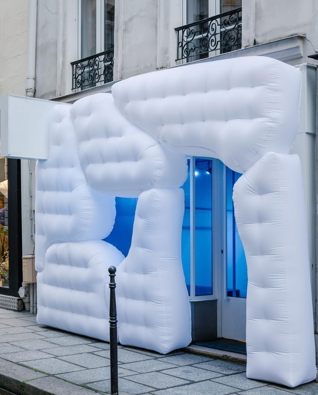 充气装置城市里的北欧景观空间美学QUARTZ CO 巴黎 装置 北欧 充气 概念店 logo设计 vi设计 空间设计